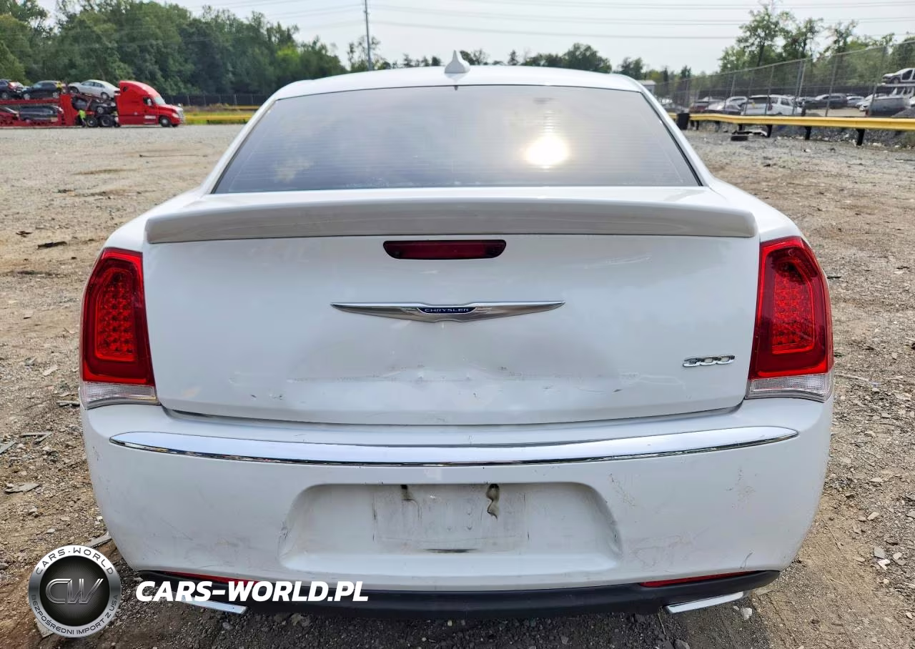 2018 Chrysler 300 Limited VIN:2C3CCAEG6JH314107 - 6