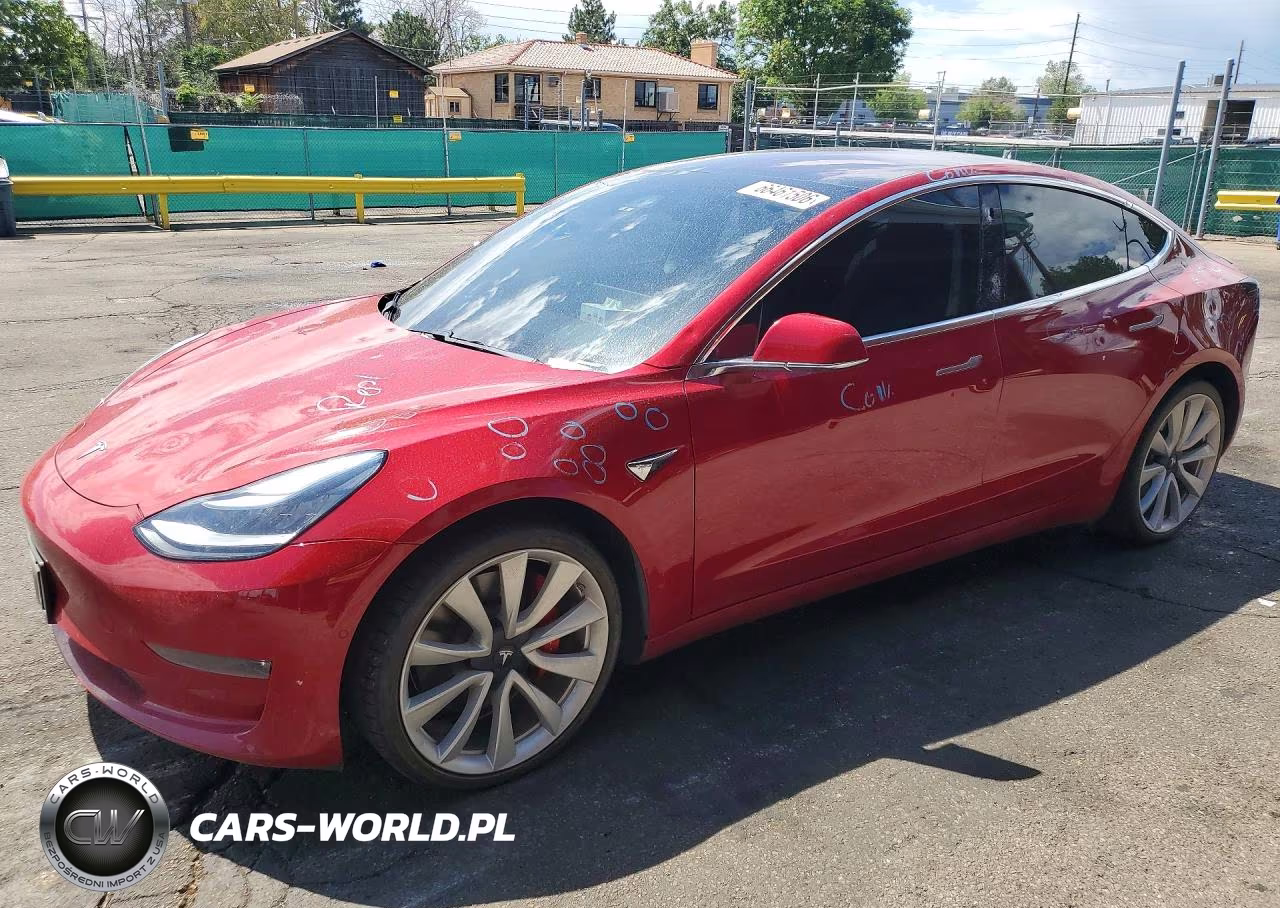 2018 Tesla Model 3 VIN:5YJ3E1EB6JF083578 - 1
