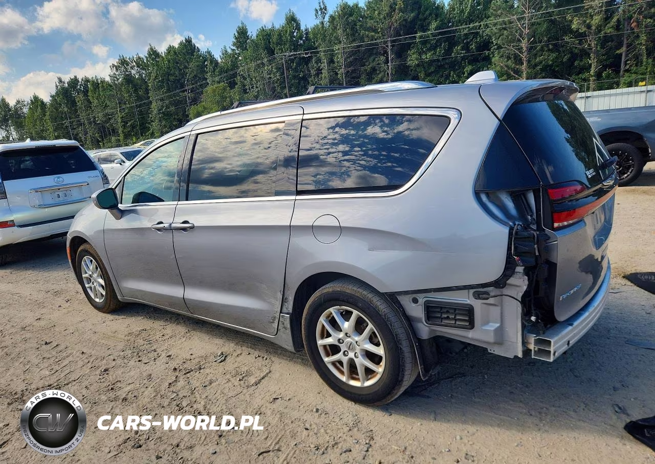 2021 Chrysler Pacifica Touring L VIN:2C4RC1BG0MR528762 - 2