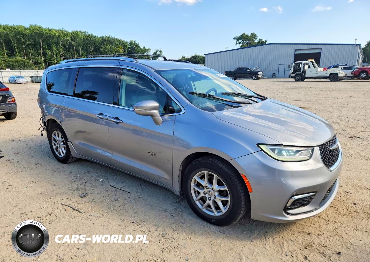2021 Chrysler Pacifica Touring L VIN:2C4RC1BG0MR528762 - 4