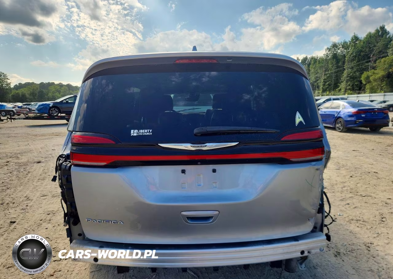 2021 Chrysler Pacifica Touring L VIN:2C4RC1BG0MR528762 - 6