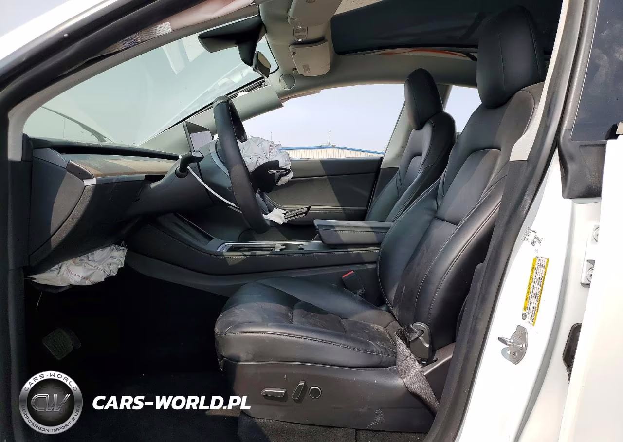 2021 Tesla Model Y VIN:5YJYGAEEXMF243217 - 7
