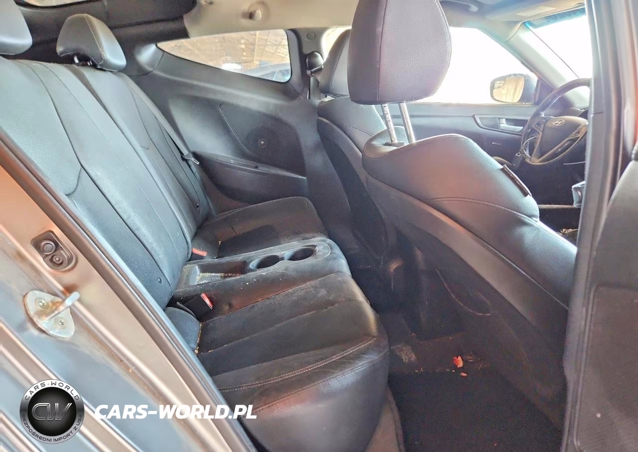 2015 Hyundai Veloster Turbo VIN:KMHTC6AEXFU242308 - 10