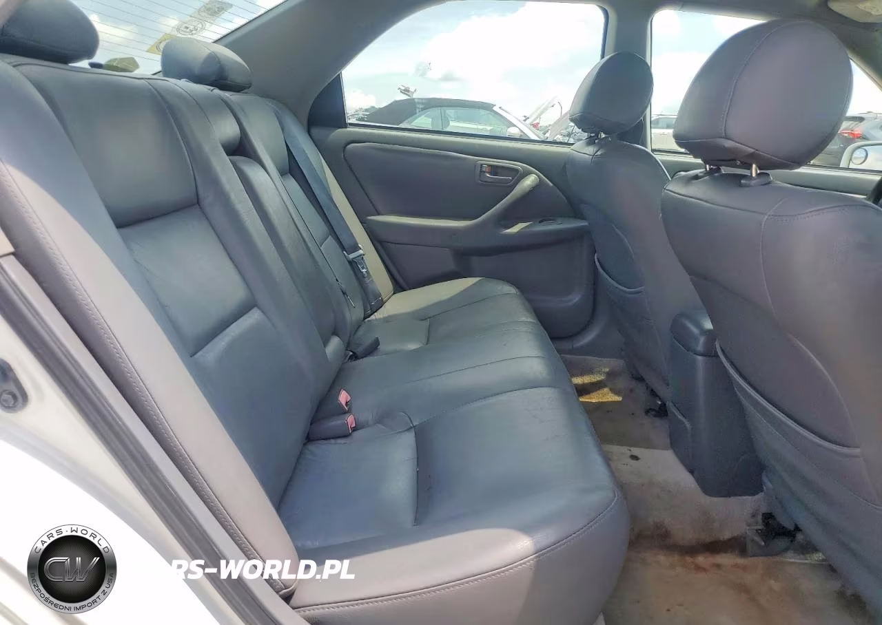 2000 Toyota Camry Le VIN:4T1BG22K3YU939089 - 10
