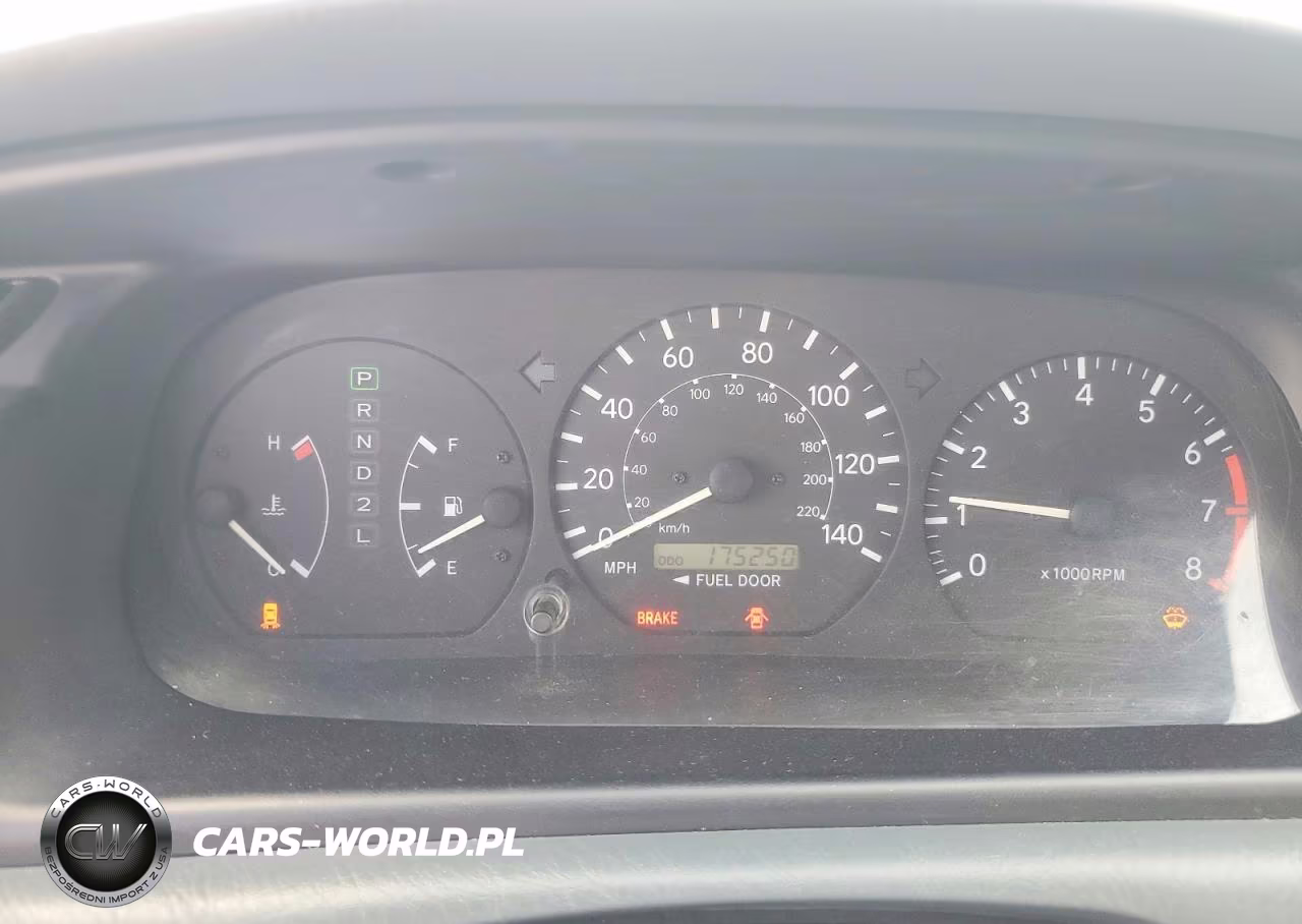 2000 Toyota Camry Le VIN:4T1BG22K3YU939089 - 9