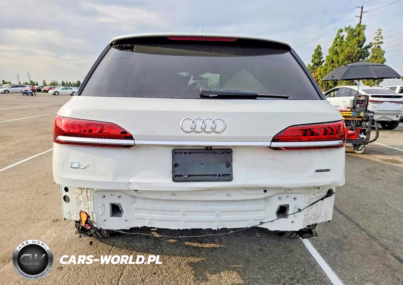 2020 Audi Q7 Premium VIN:WA1AJAF79LD009881 - 6