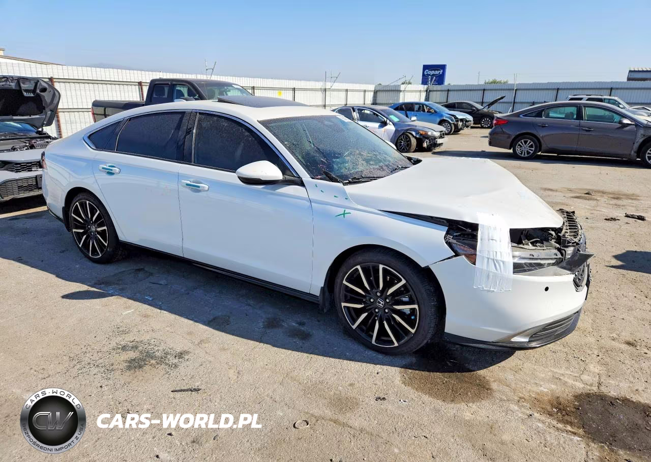 2023 Honda Accord Touring Hybrid VIN:1HGCY2F88PA015026 - 4