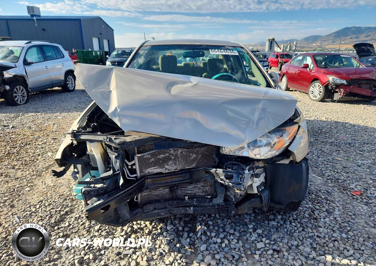 2010 Hyundai Elantra Gls VIN:KMHDU4AD1AU122015 - 5