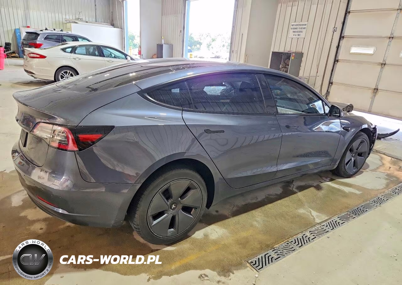2023 Tesla Model 3 VIN:5YJ3E1EA2PF400823 - 3