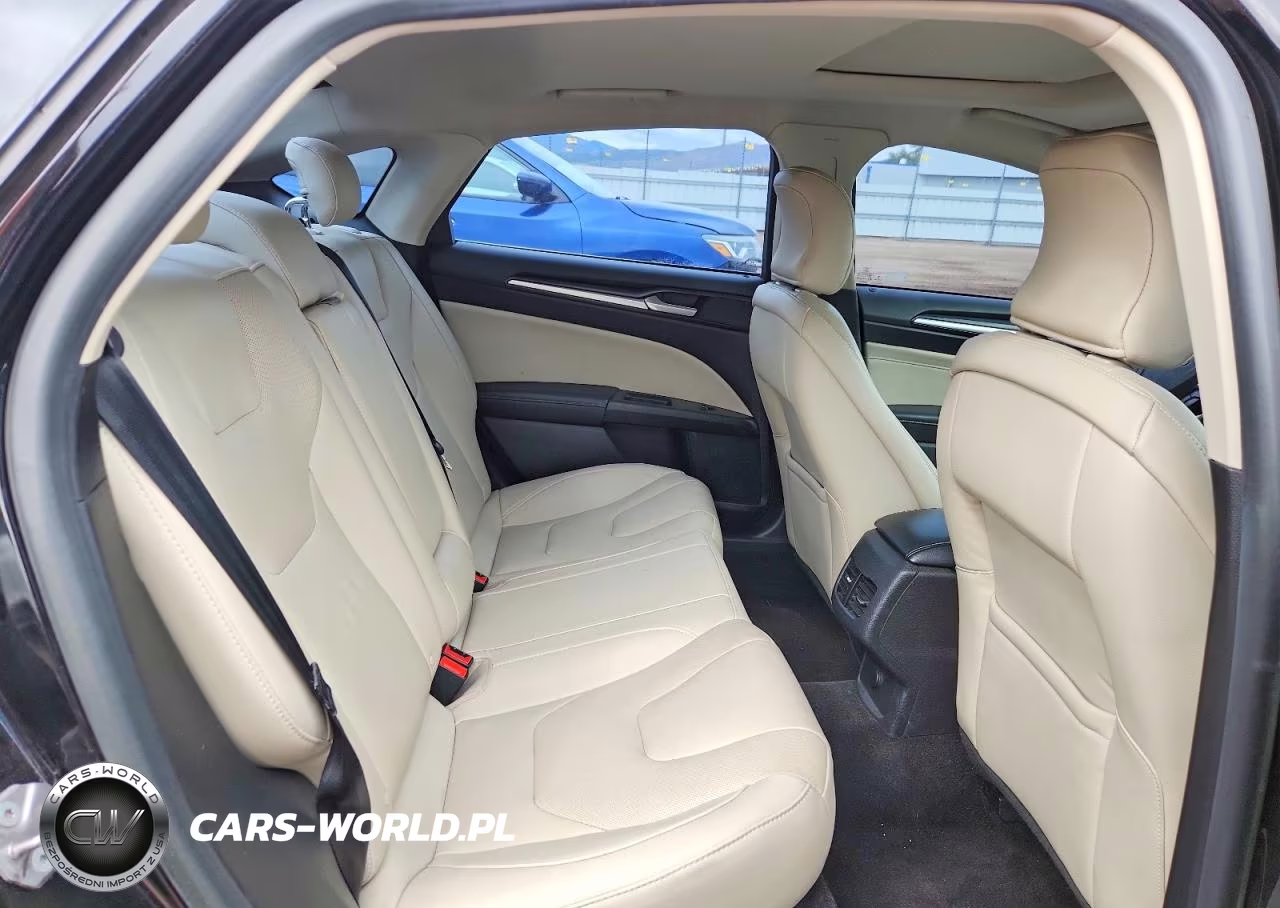 2018 Ford Fusion Titanium-Platinum VIN:3FA6P0D96JR205926 - 10