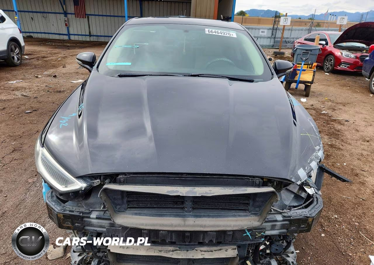2018 Ford Fusion Titanium-Platinum VIN:3FA6P0D96JR205926 - 5