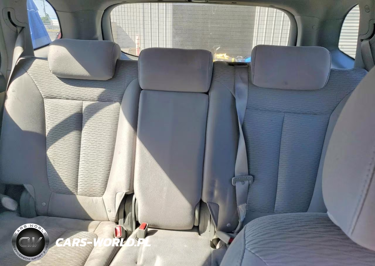 2008 Hyundai Santa Fe Gls VIN:5NMSG13D88H145422 - 10
