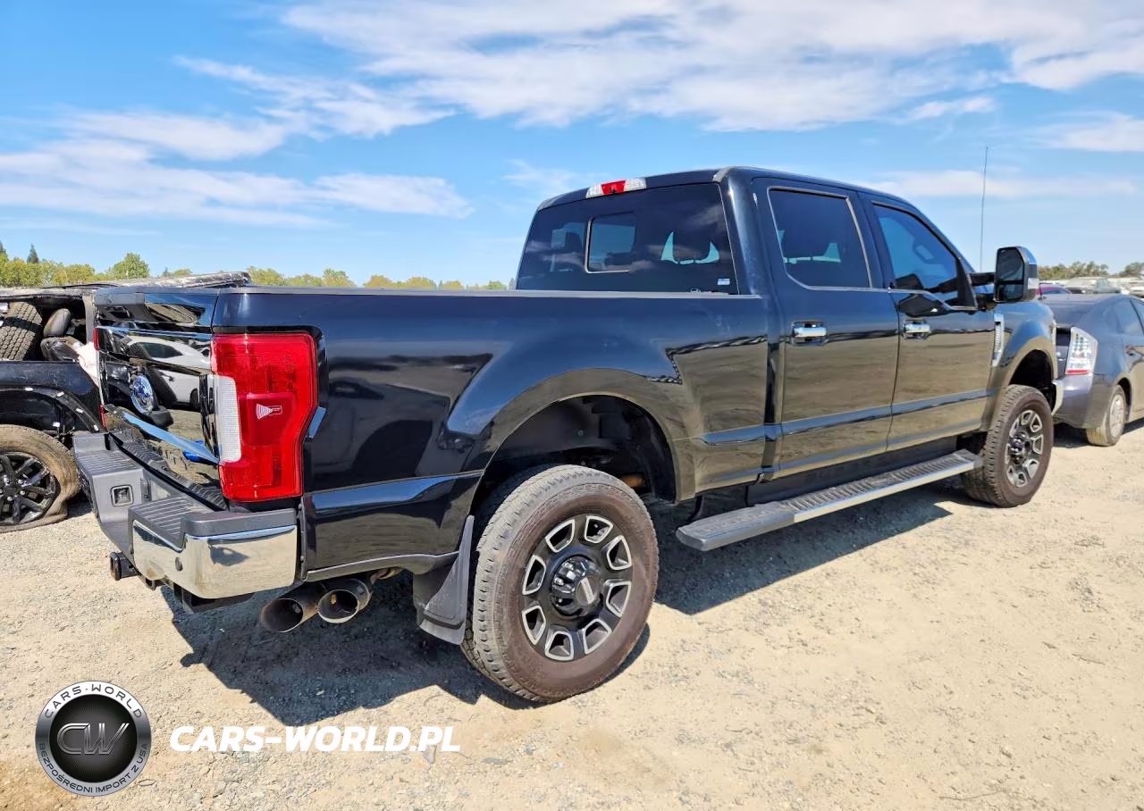 2017 Ford F350 Super Duty VIN:1FT8W3BT0HEF29862 - 3