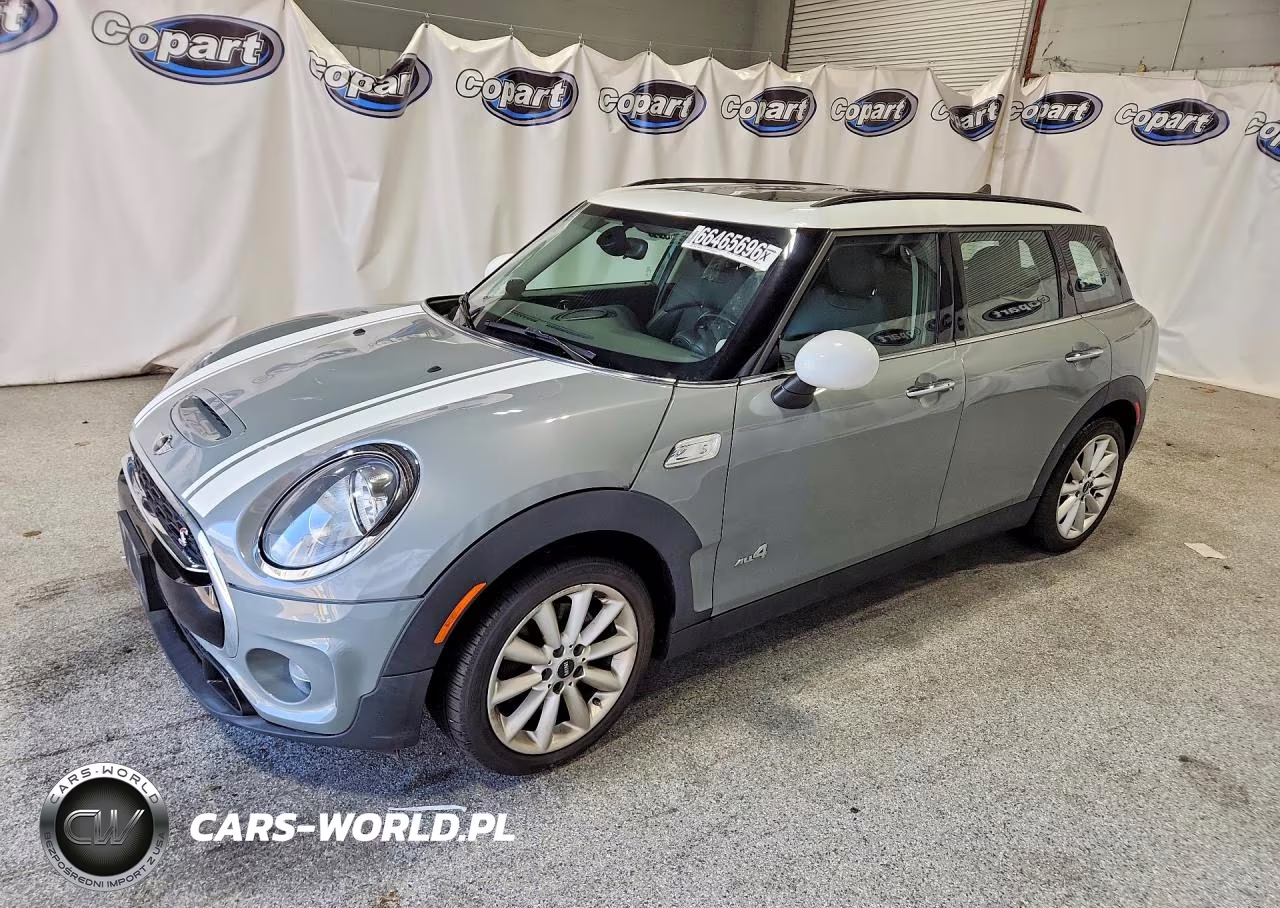 2017 Mini Cooper S Clubman All4 VIN:WMWLU5C55H2E82518 - 1