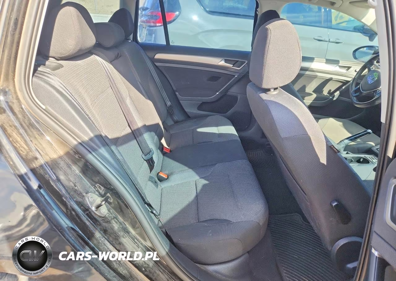 2017 Volkswagen Golf Sportwagen S VIN:3VWC17AU0HM501724 - 10