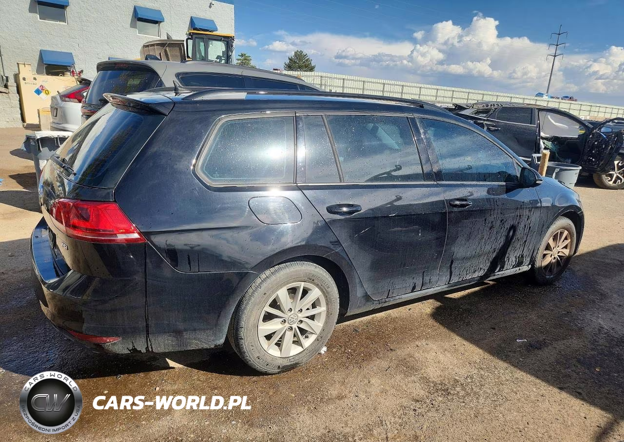 2017 Volkswagen Golf Sportwagen S VIN:3VWC17AU0HM501724 - 3