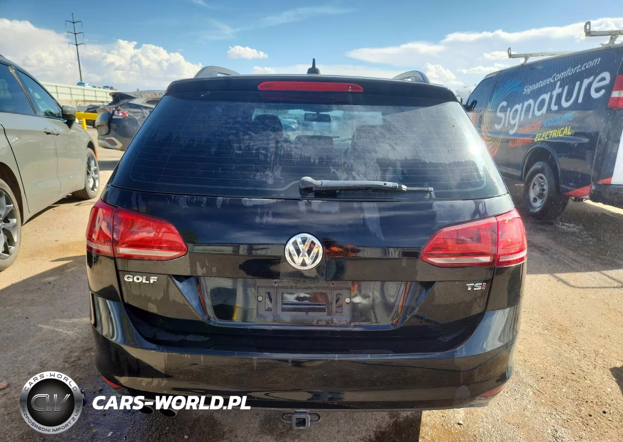 2017 Volkswagen Golf Sportwagen S VIN:3VWC17AU0HM501724 - 6