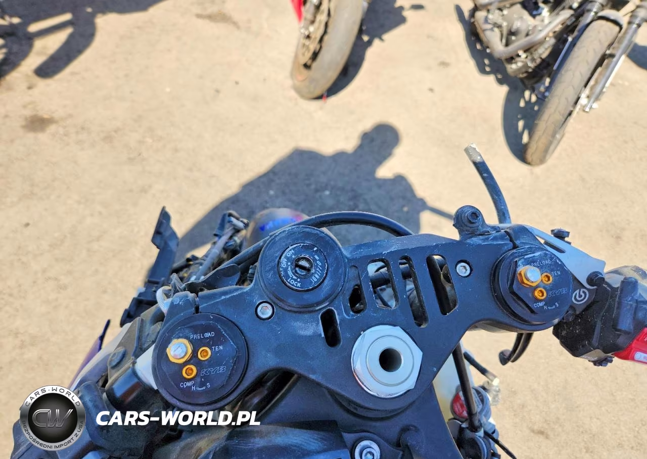 2022 Yamaha Yzfr1 VIN:JYARN66Y4NA000654 - 7