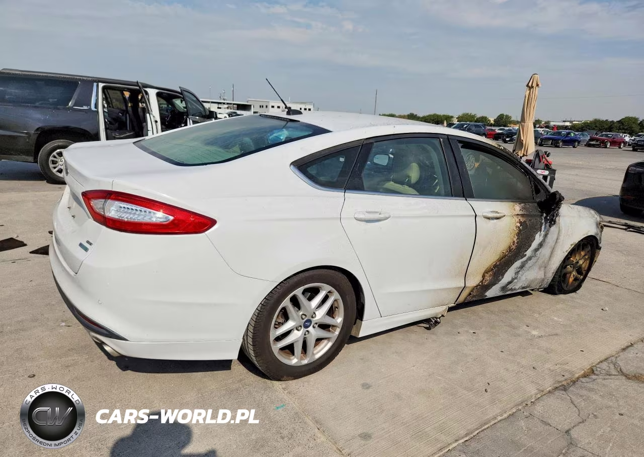 2013 Ford Fusion Se VIN:3FA6P0HRXDR378525 - 3
