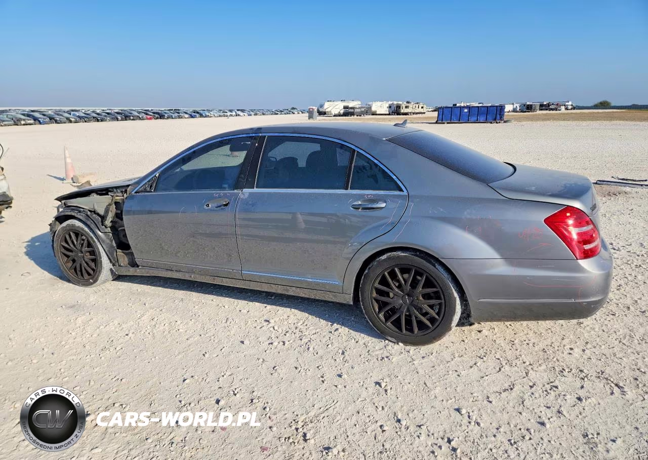 2011 Mercedes-Benz S 550 VIN:WDDNG7BB3BA364747 - 2