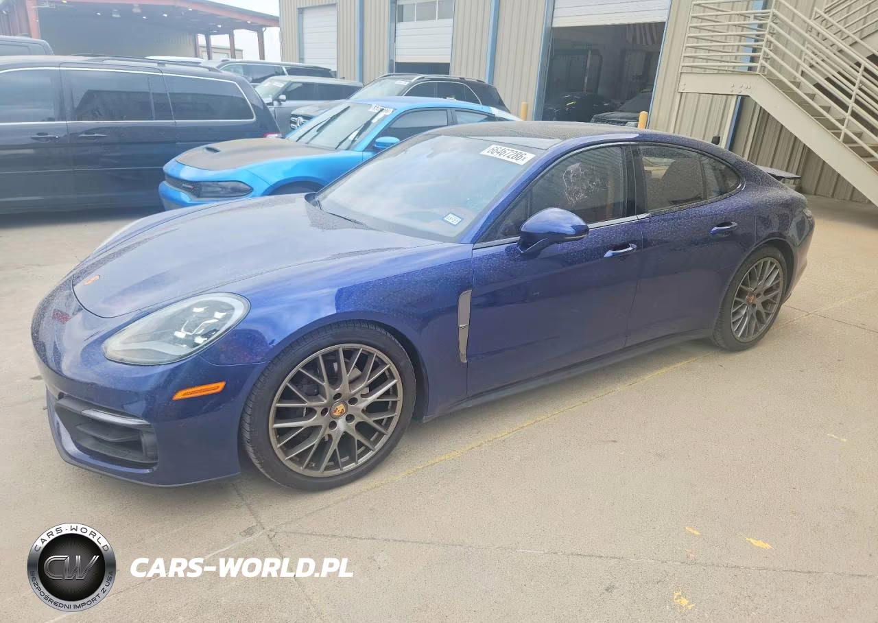 2023 Porsche Panamera Base