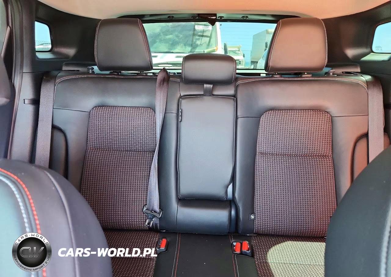 2025 Nissan Kicks Sr VIN:3N8AP6DA5SL326814 - 10
