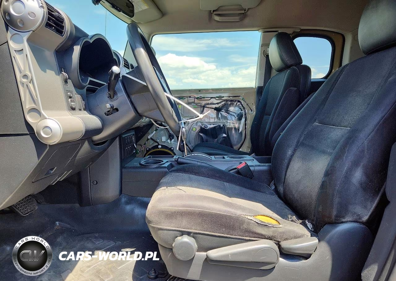 2011 Toyota Fj Cruiser Base VIN:JTEZU4BF5BK011292 - 7