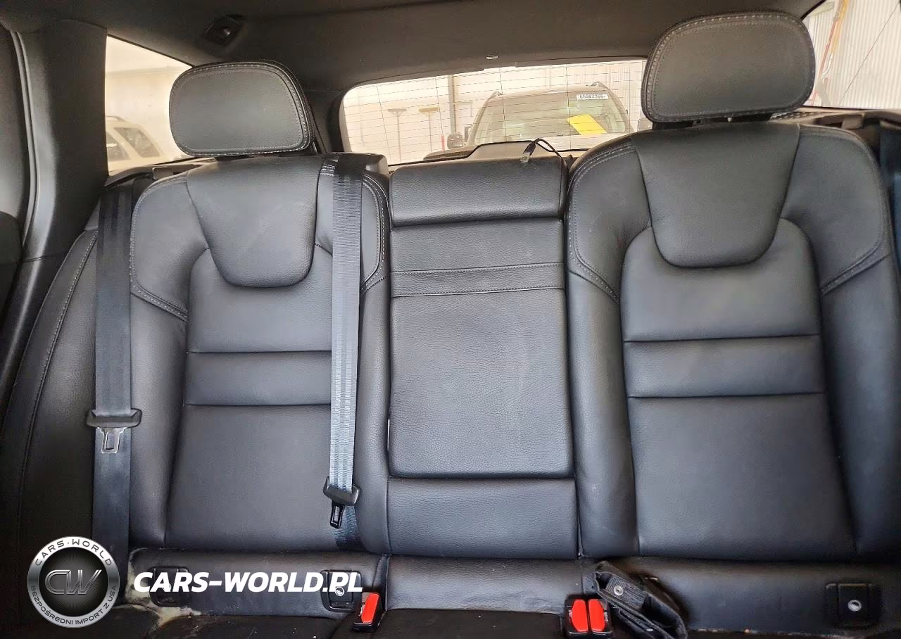 2020 Volvo V60 Cross Country T5 Momentum VIN:YV4102WK3L1039444 - 10