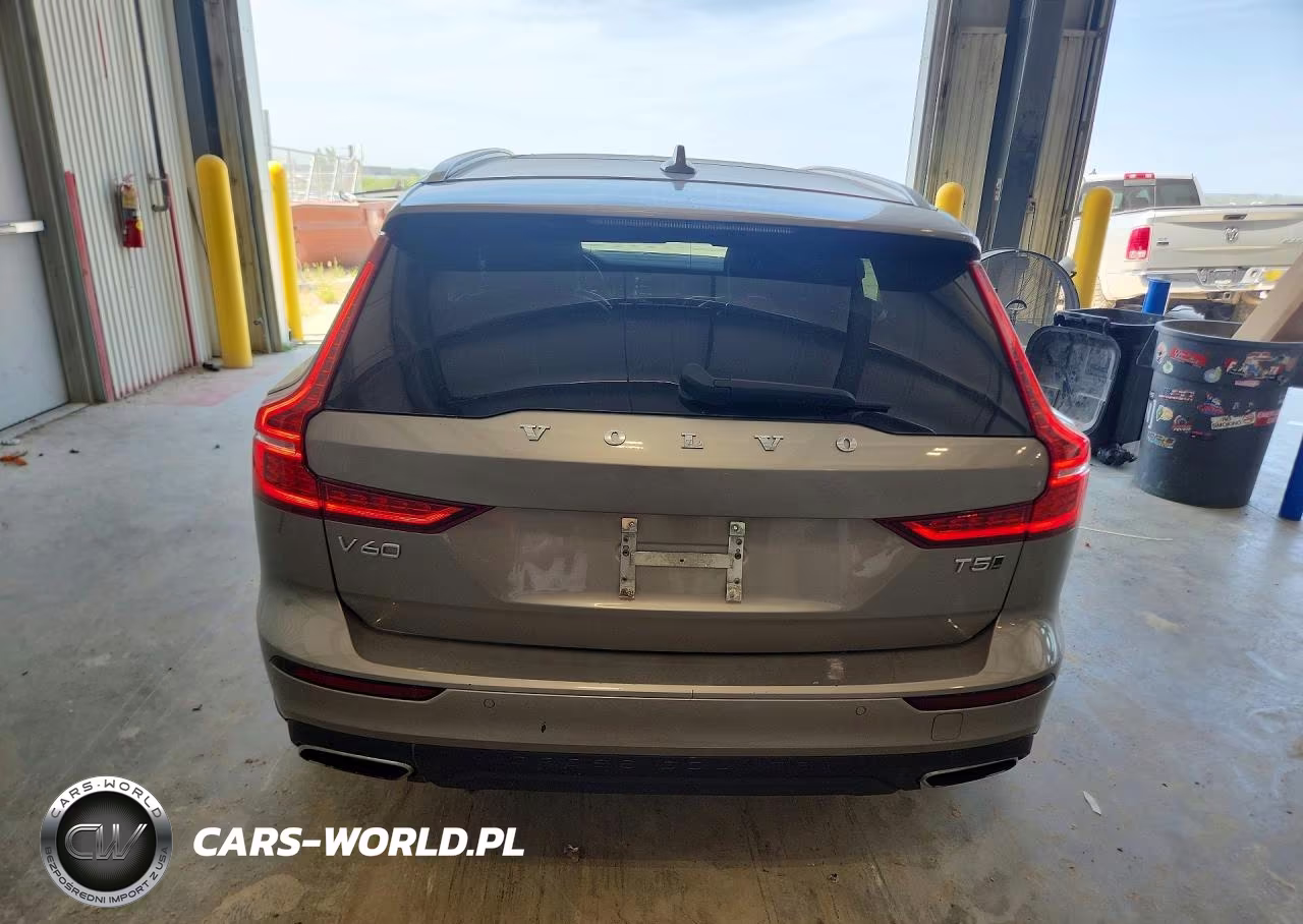 2020 Volvo V60 Cross Country T5 Momentum VIN:YV4102WK3L1039444 - 6