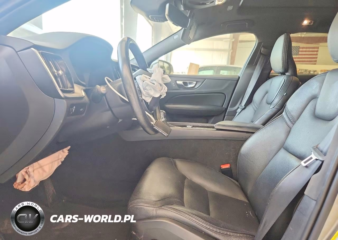 2020 Volvo V60 Cross Country T5 Momentum VIN:YV4102WK3L1039444 - 7