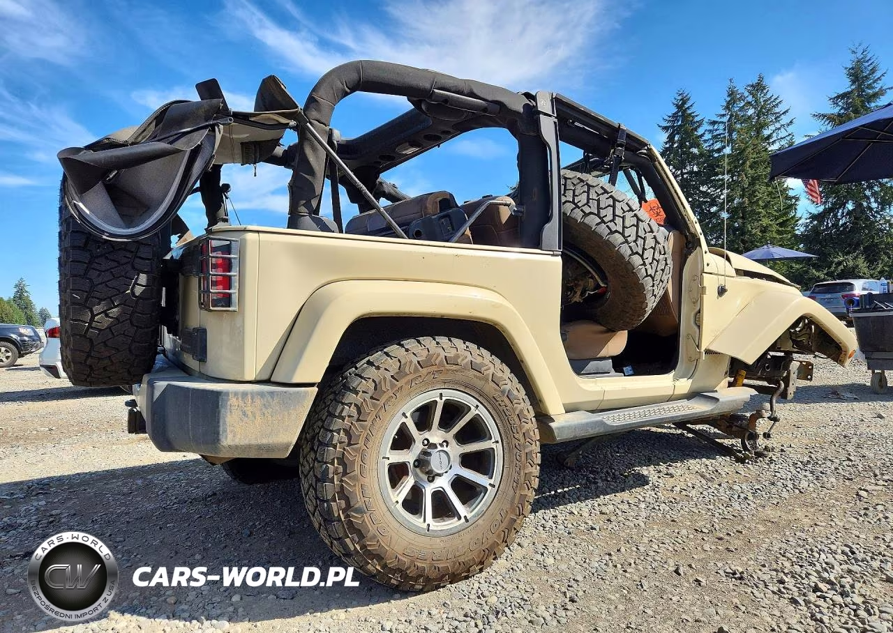 2011 Jeep Wrangler Sahara VIN:1J4AA5D18BL566260 - 3