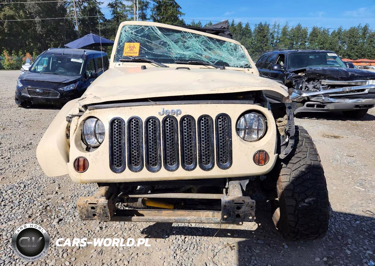 2011 Jeep Wrangler Sahara VIN:1J4AA5D18BL566260 - 5
