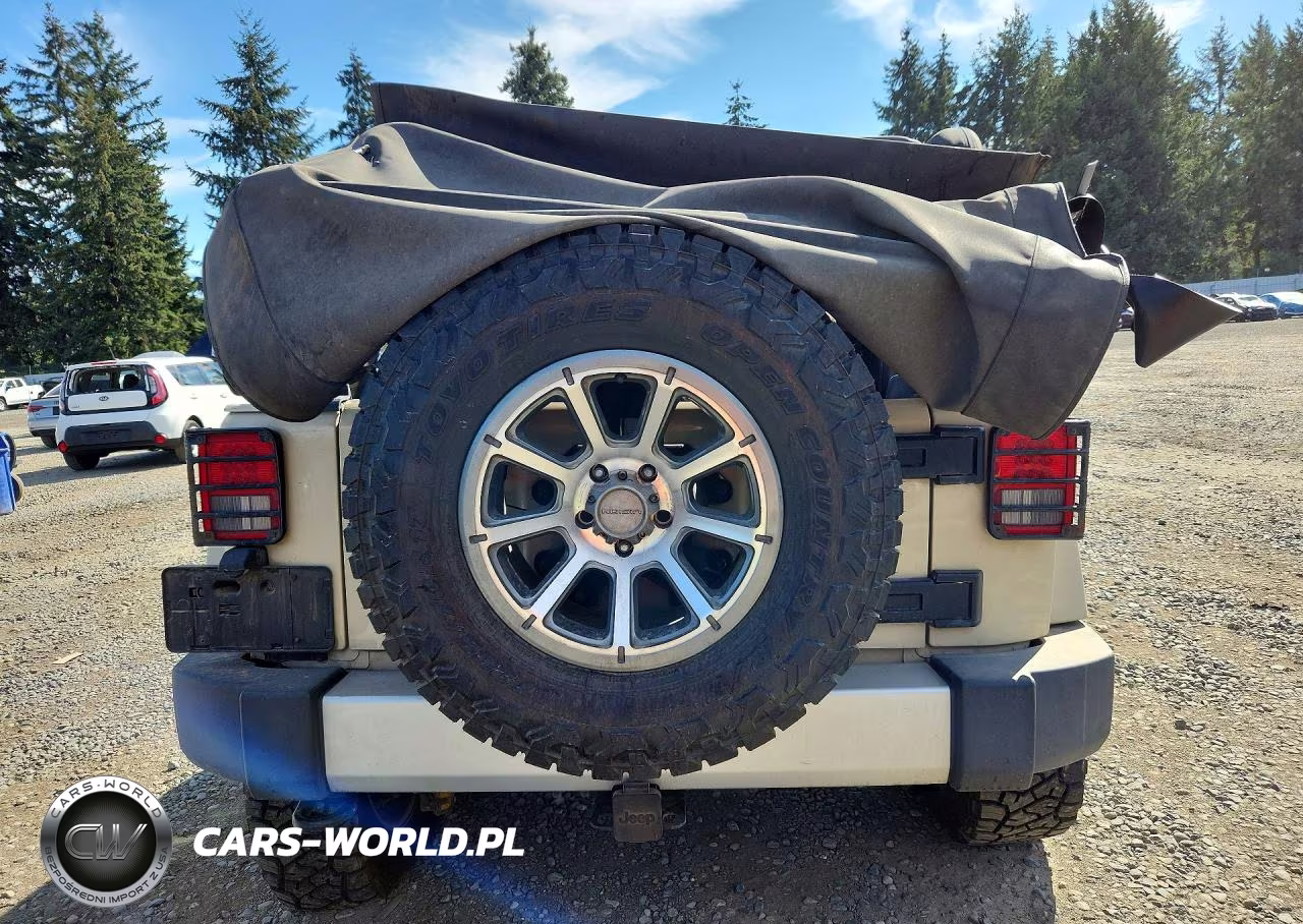 2011 Jeep Wrangler Sahara VIN:1J4AA5D18BL566260 - 6
