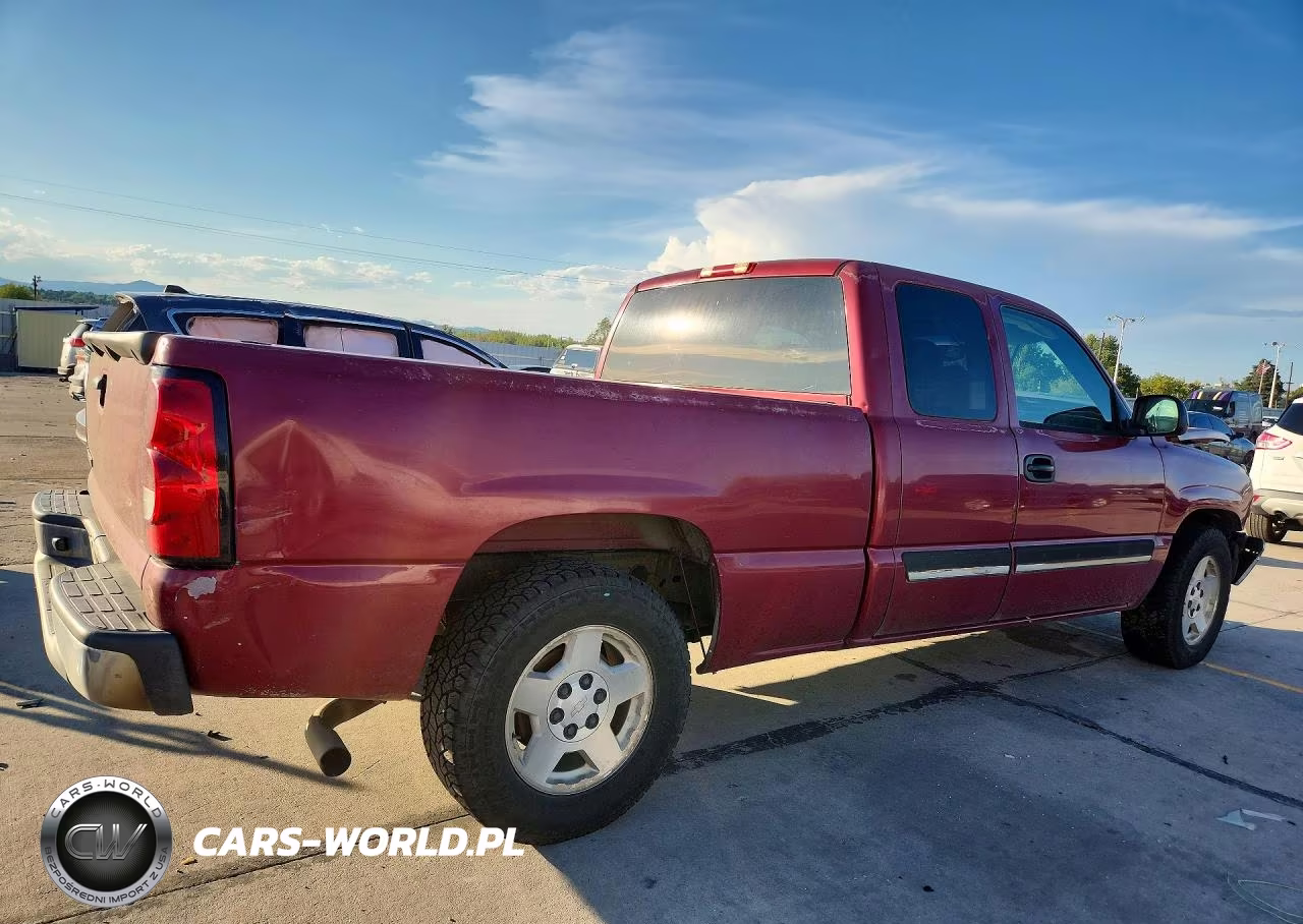 2007 Chevrolet Silverado C1500 Classic VIN:1GCEC19V77Z180990 - 3