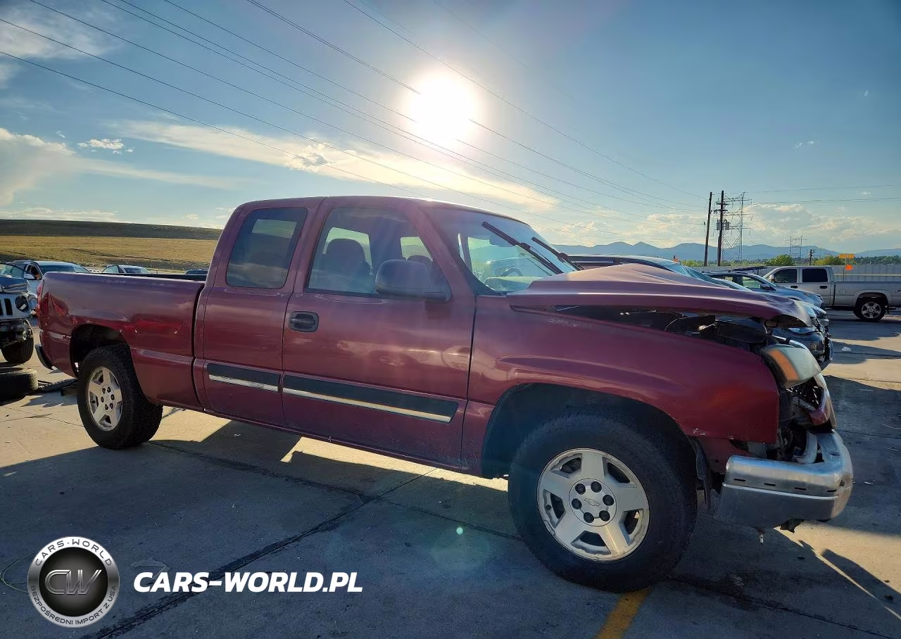 2007 Chevrolet Silverado C1500 Classic VIN:1GCEC19V77Z180990 - 4