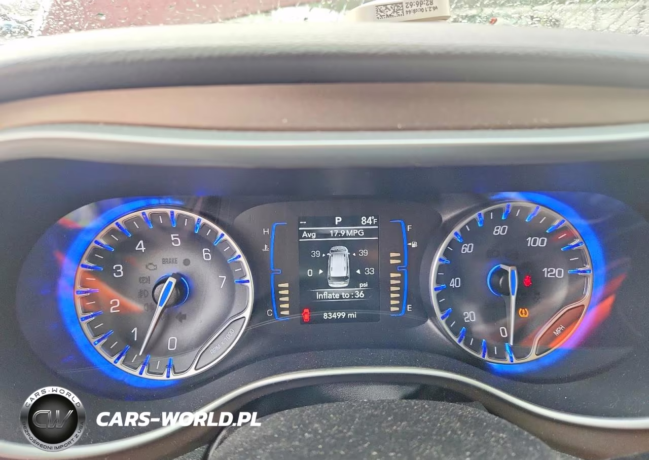 2019 Chrysler Pacifica Touring L VIN:2C4RC1BG1KR560309 - 9