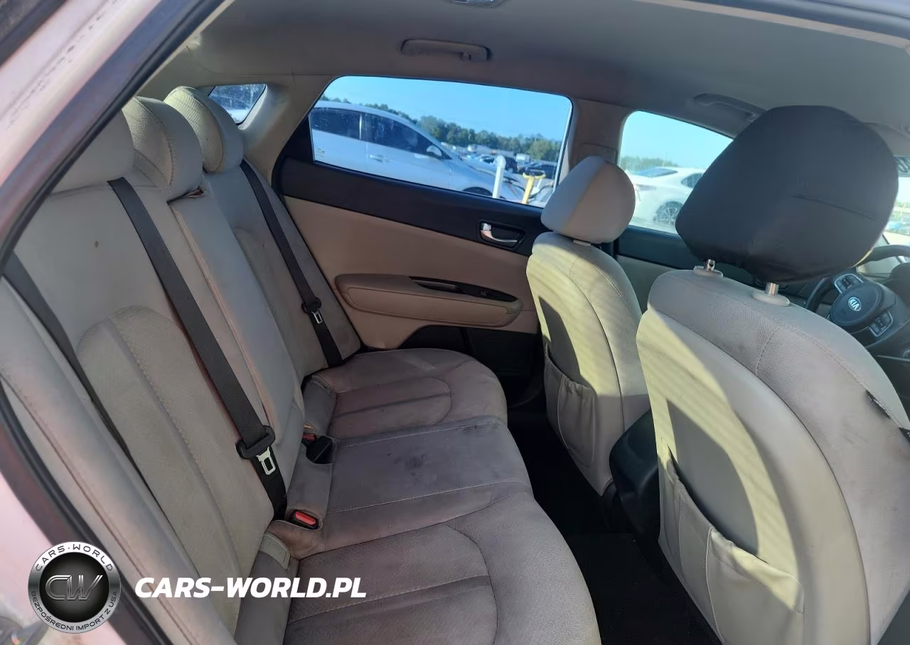 2017 Kia Optima Lx VIN:5XXGT4L32HG121903 - 10