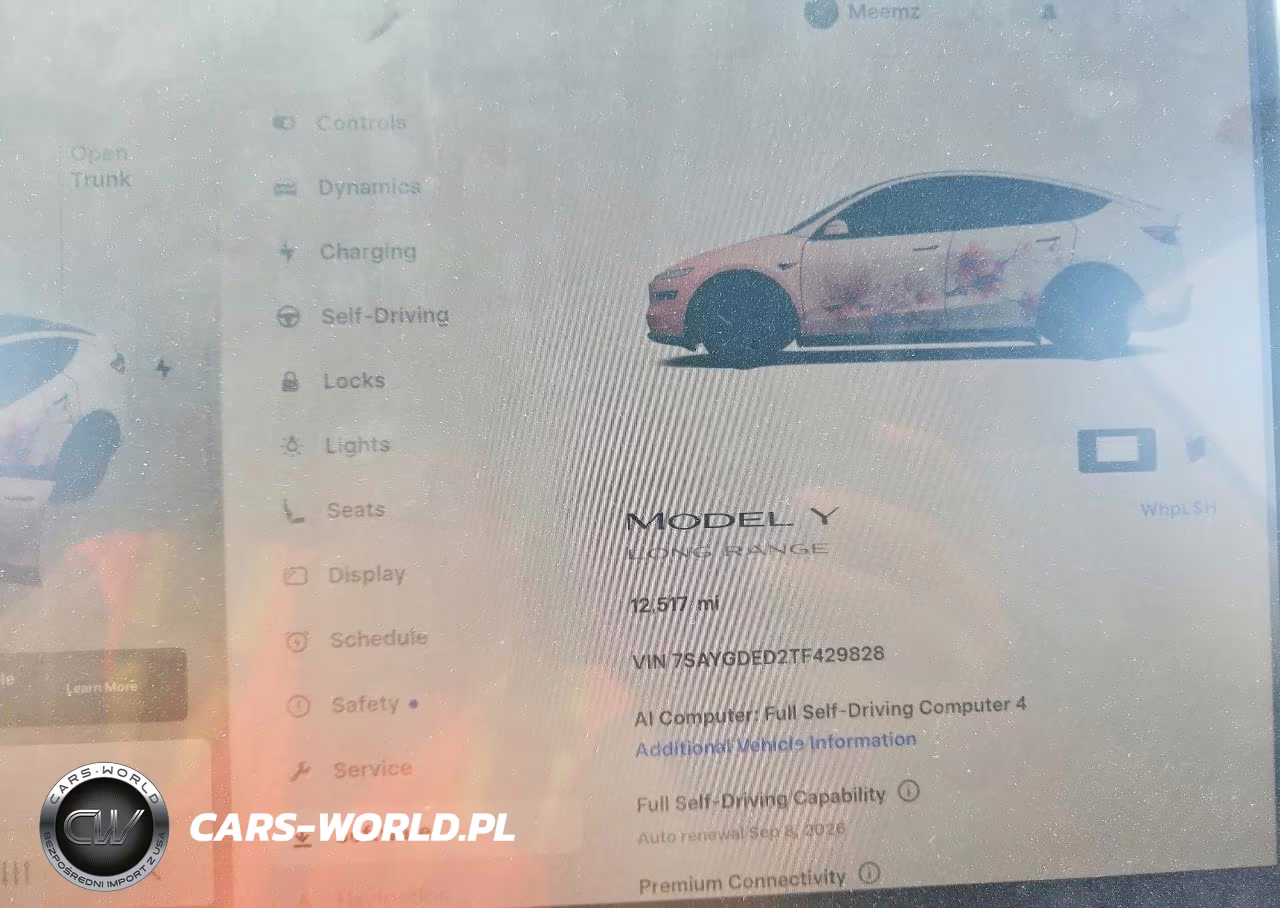 2026 Tesla Model Y VIN:7SAYGDED2TF429828 - 9