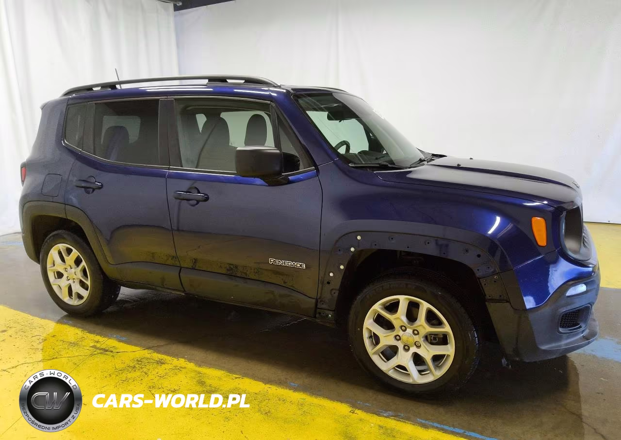 2018 Jeep Renegade Sport VIN:ZACCJBAB9JPJ48243 - 4