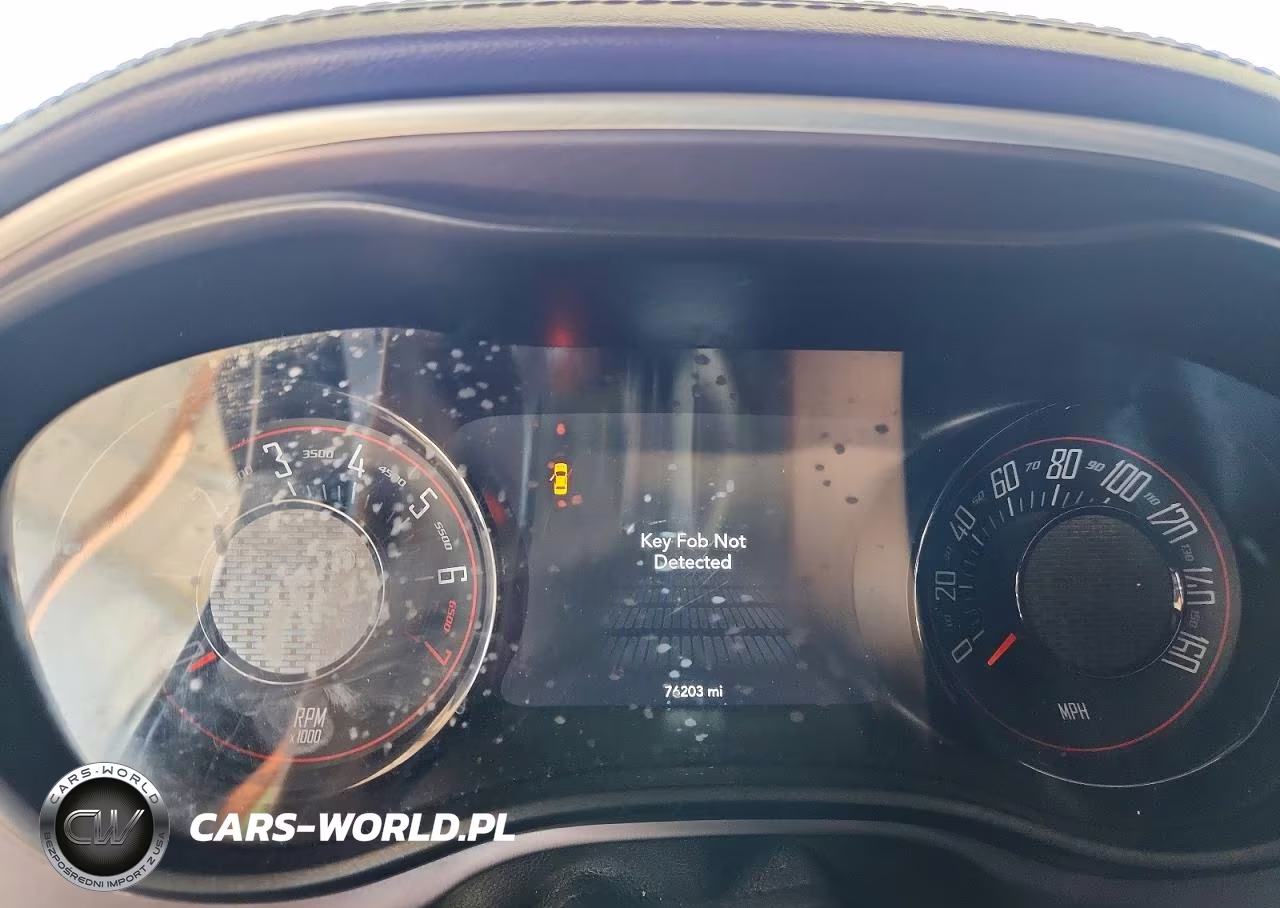 2020 Dodge Challenger Sxt VIN:2C3CDZAGXLH218386 - 9