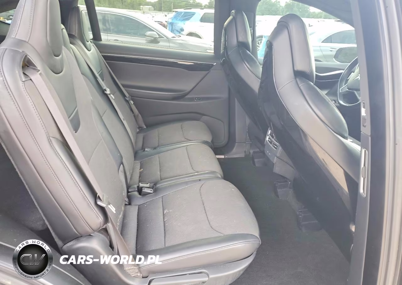 2017 Tesla Model X VIN:5YJXCDE28HF031081 - 10