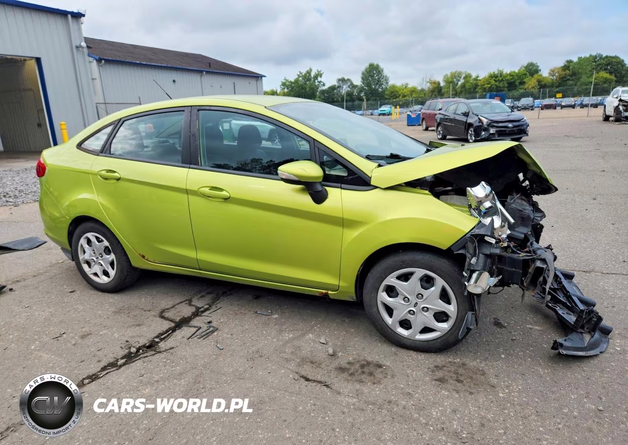 2013 Ford Fiesta Se VIN:3FADP4BJ1DM156082 - 4