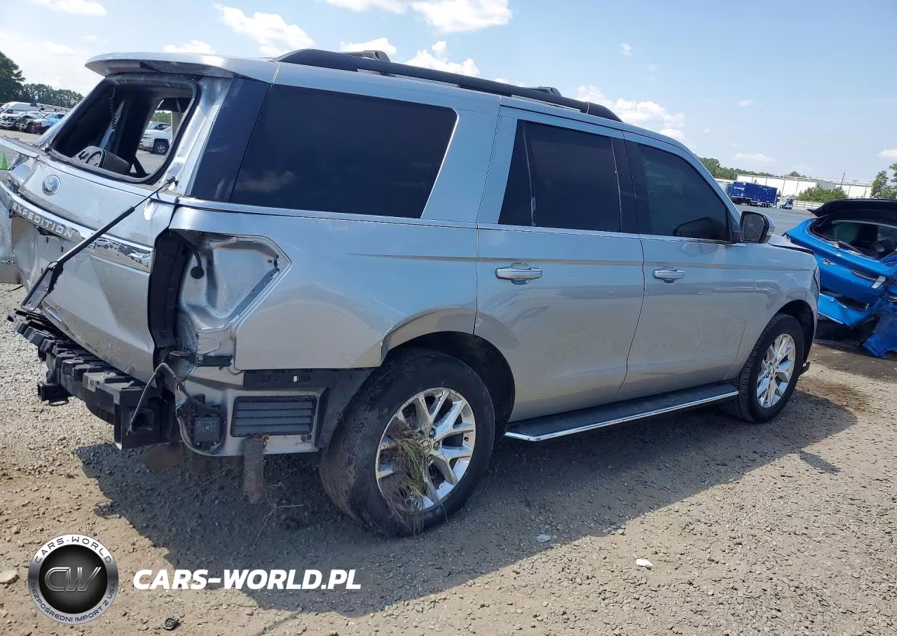 2021 Ford Expedition Xlt VIN:1FMJU1HT7MEA46281 - 3