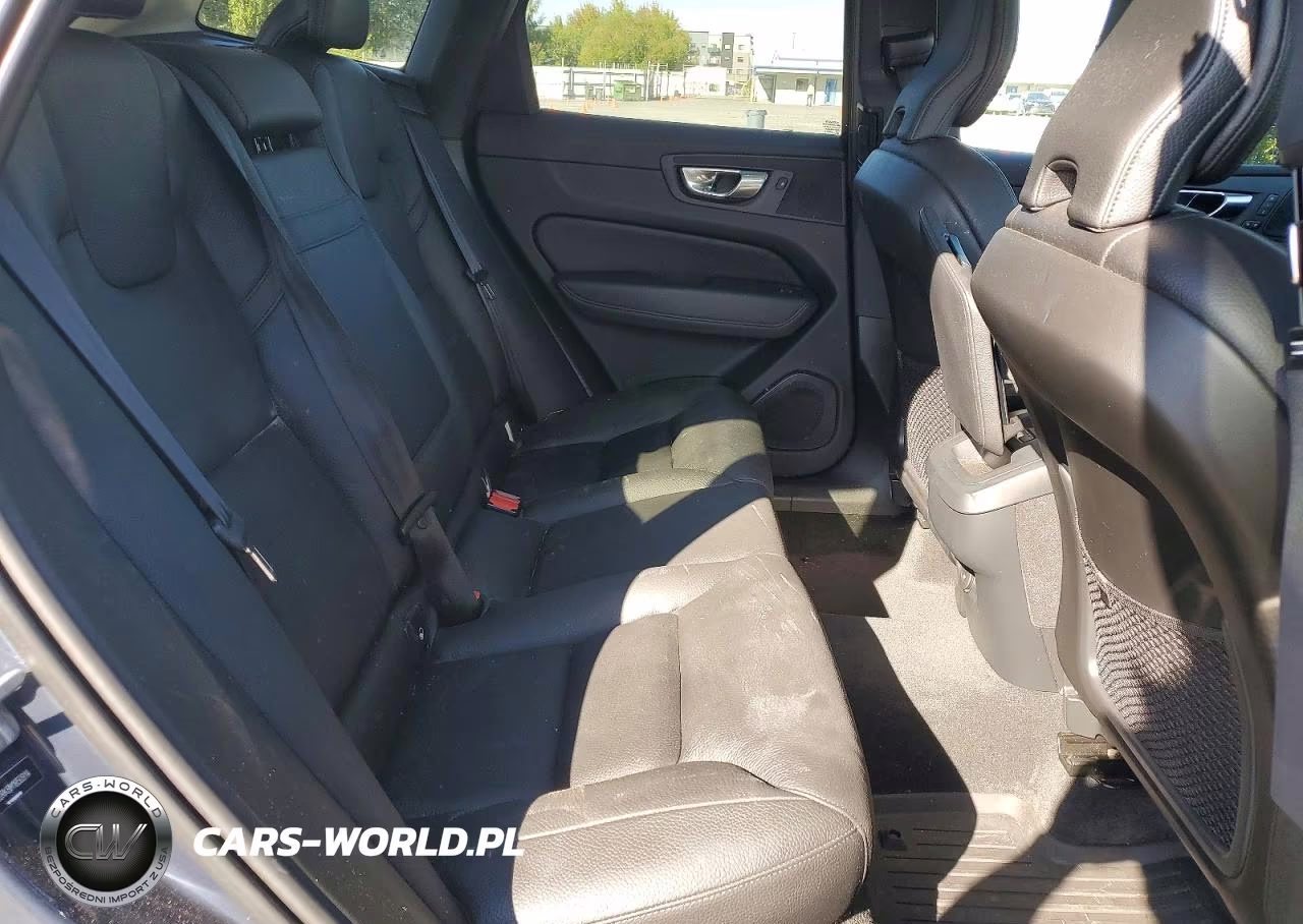 2021 Volvo Xc60 T5 Momentum VIN:YV4102RK8M1850914 - 11