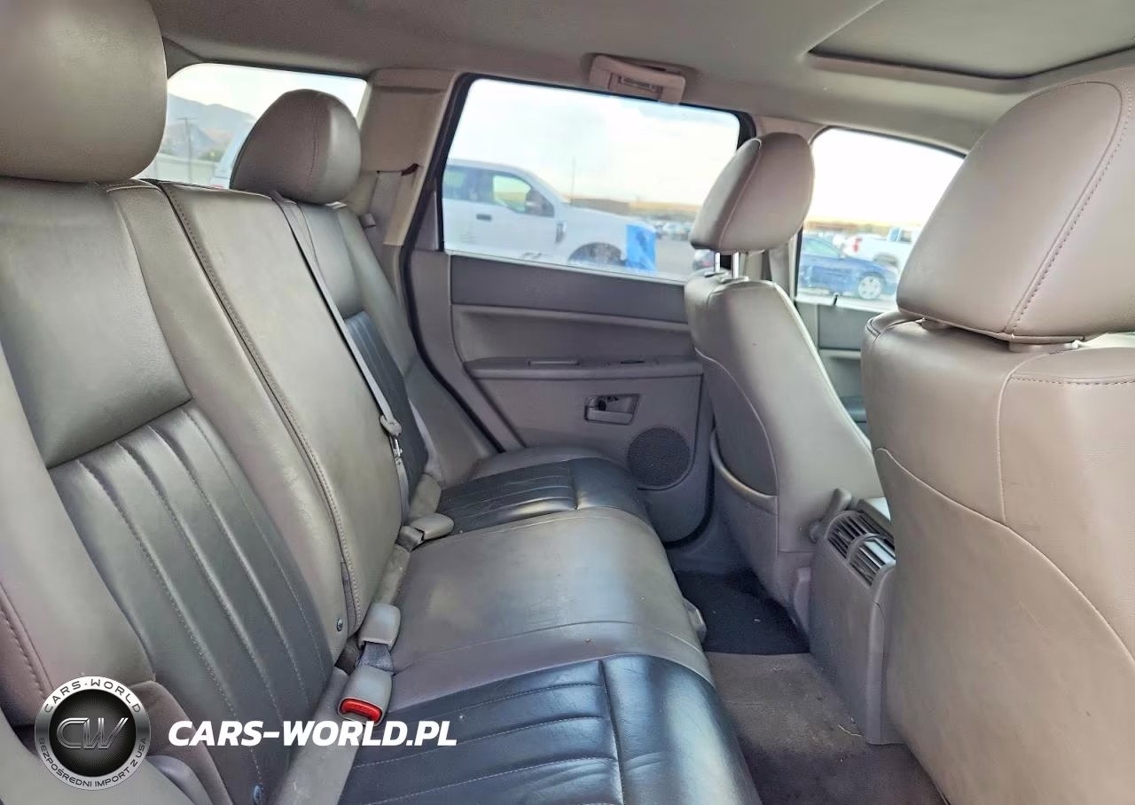 2005 Jeep Grand Cherokee Laredo VIN:1J4HS48N35C732417 - 10