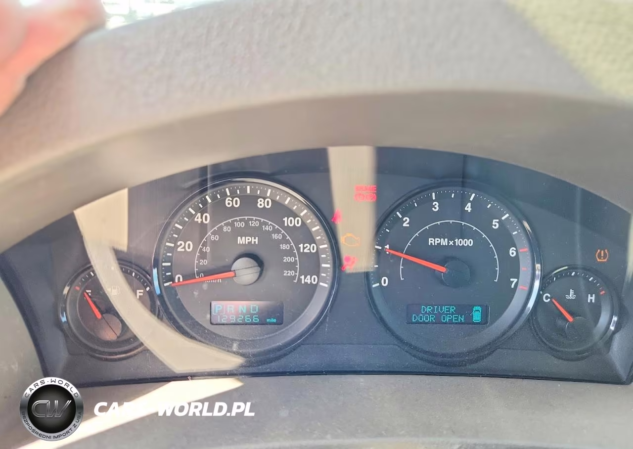 2005 Jeep Grand Cherokee Laredo VIN:1J4HS48N35C732417 - 9