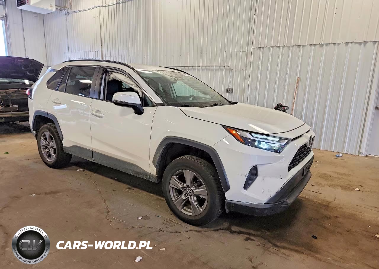 2022 Toyota Rav4 Xle VIN:2T3P1RFV6NW255869 - 4
