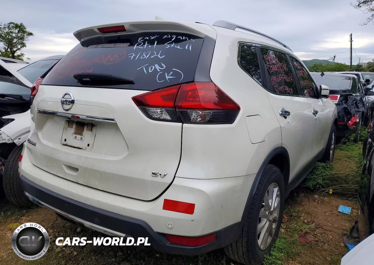 2020 Nissan Rogue S VIN:JN8AT2MT0LW043979 - 3