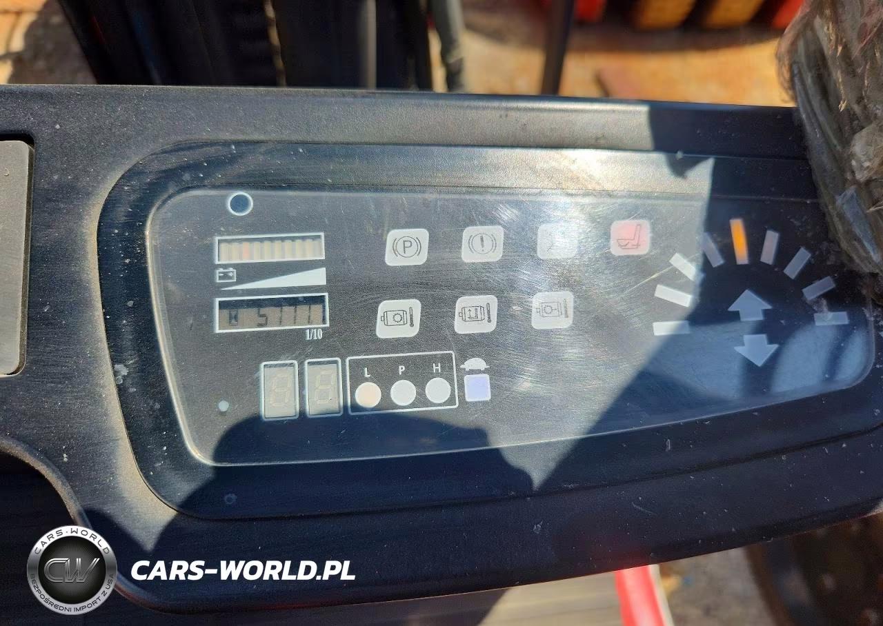2016 Forklift Other VIN:00000004451613496 - 8