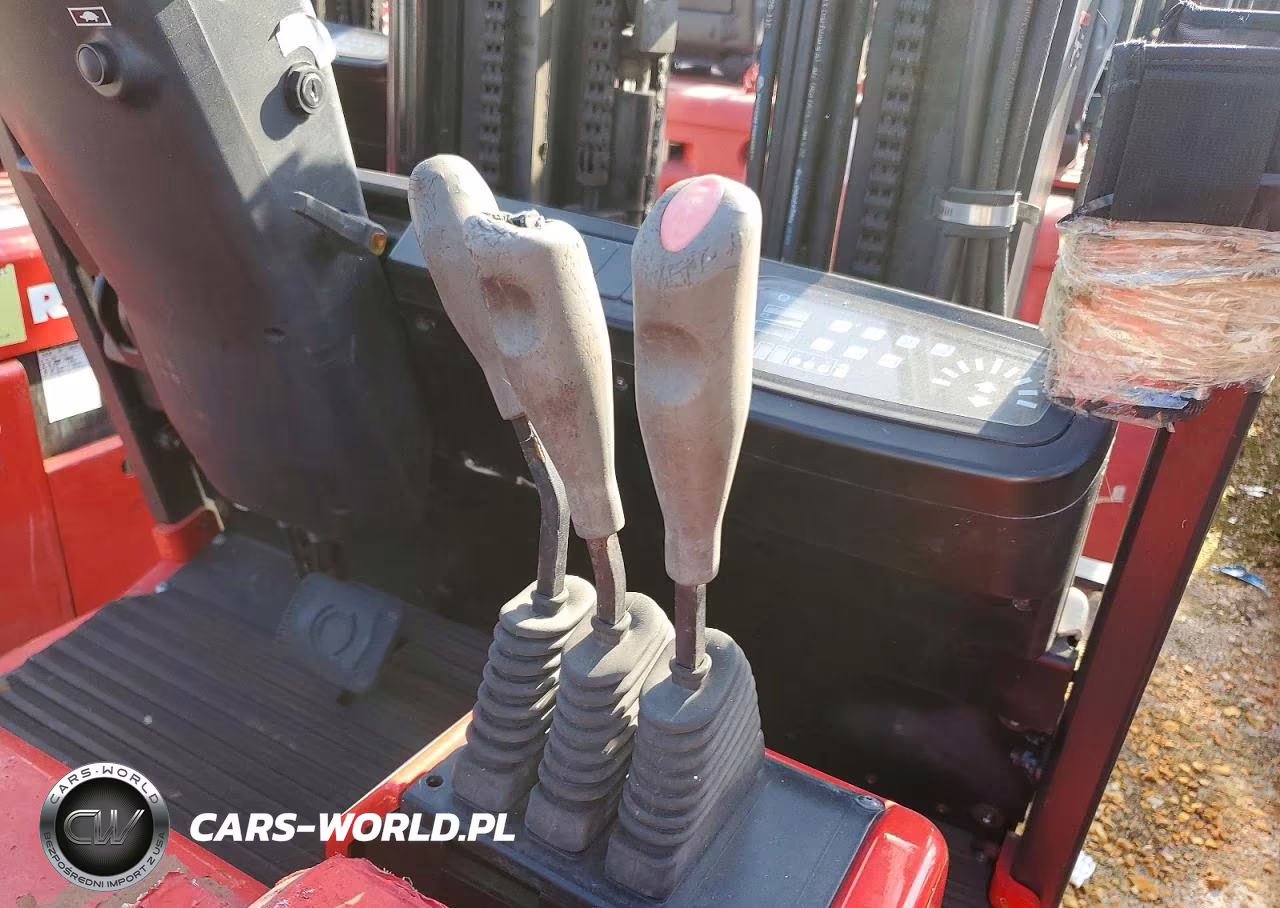 2016 Forklift Other VIN:00000004451613496 - 9
